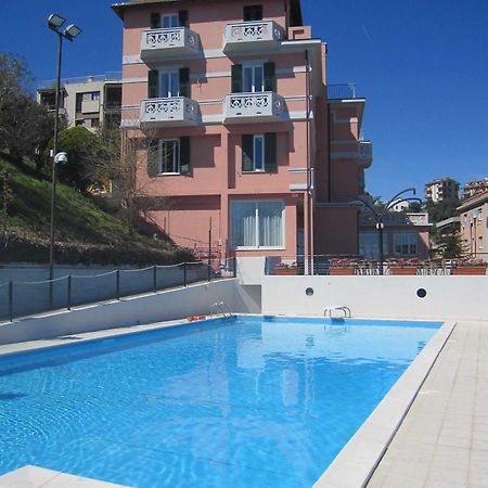 Hotel Villa Adele Челе Лигуре Екстериор снимка