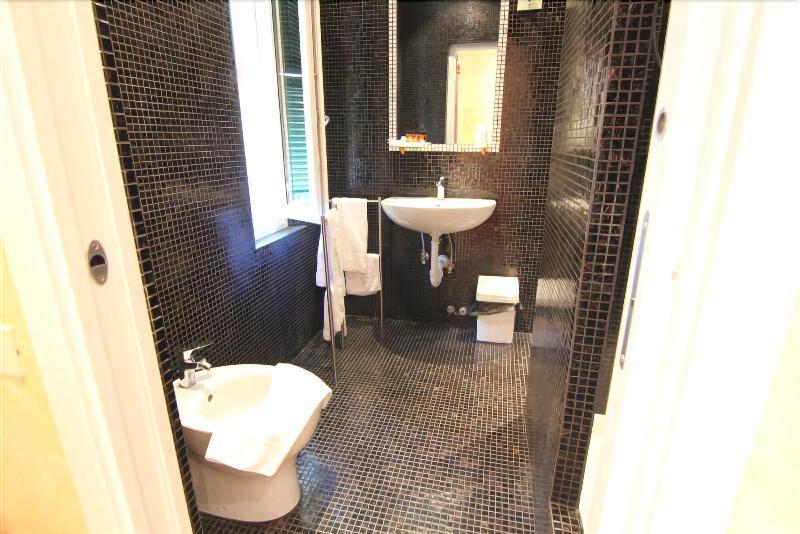 Hotel Villa Adele Челе Лигуре Екстериор снимка