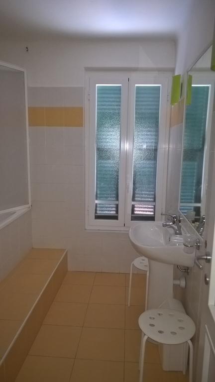 Hotel Villa Adele Челе Лигуре Стая снимка